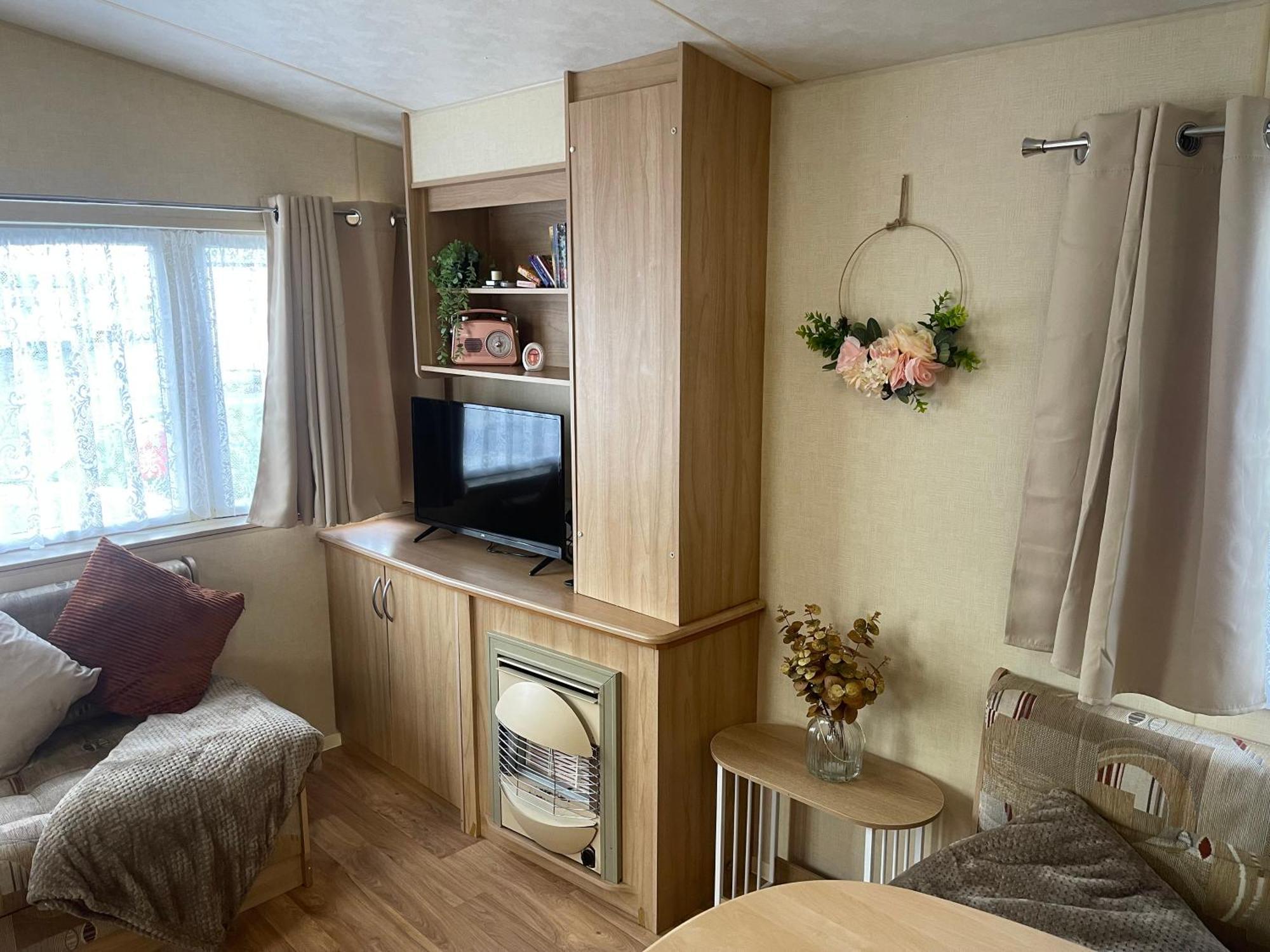 Sandlemere - 6 Berth, 3 Bedroom Caravan Tunstall  Esterno foto